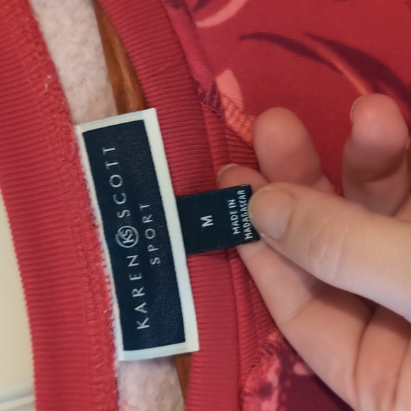 Karen Scott size Medium Sweat Top - Picture 2 of 2